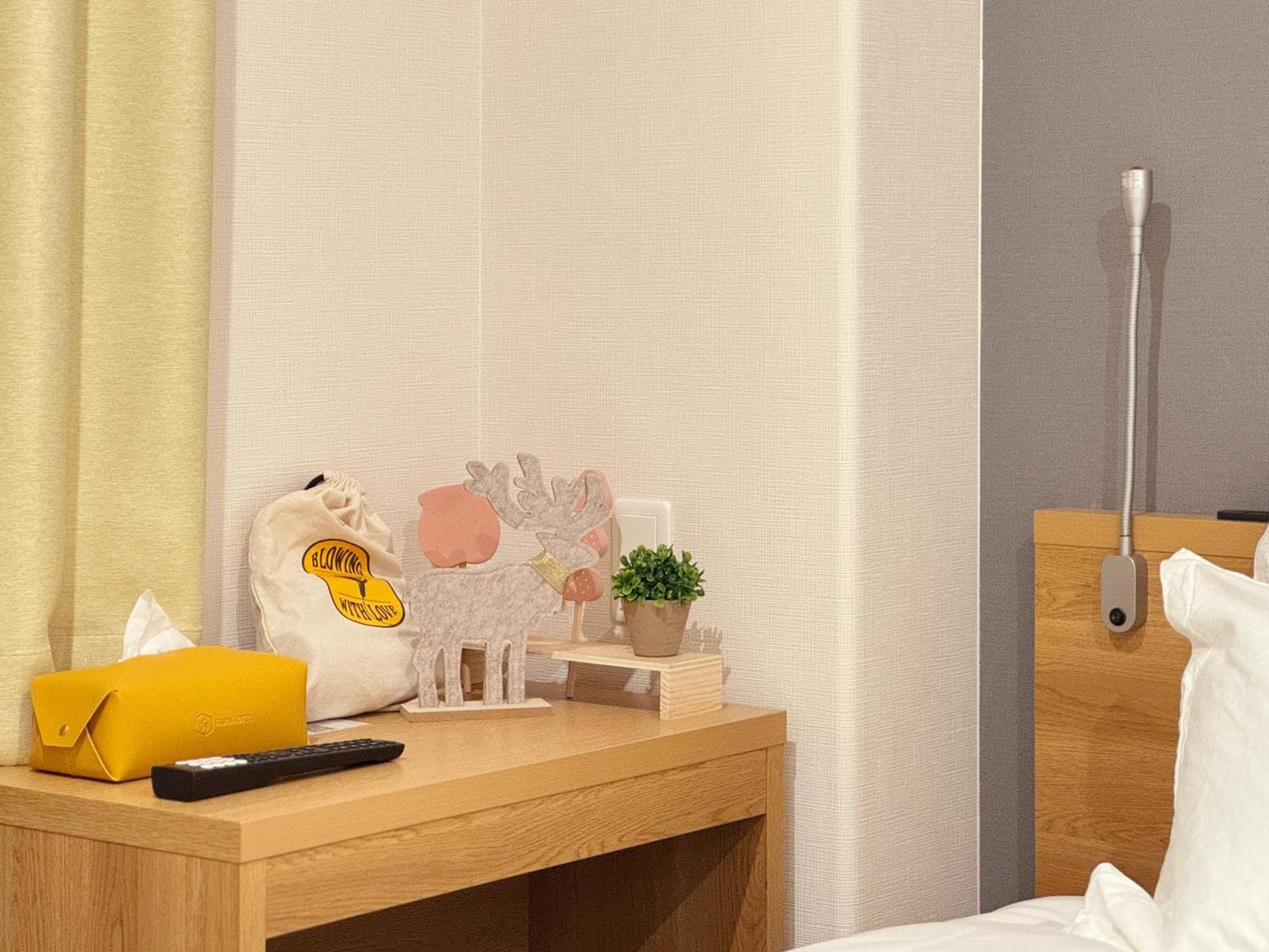 Fawn Hotel Ōsaka